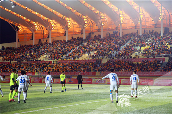 德罗巴重返赛场，败北首场状态出色，阿森纳观众沸腾！