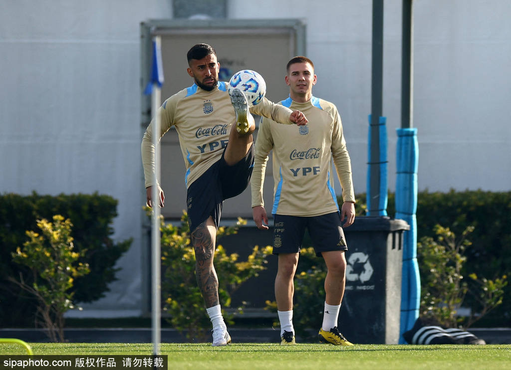 权威体育赛事资讯-关于加拿大队观众热烈欢呼！，C罗迎来十二赛季出色发挥引发球迷热议的信息-权威体育赛事资讯