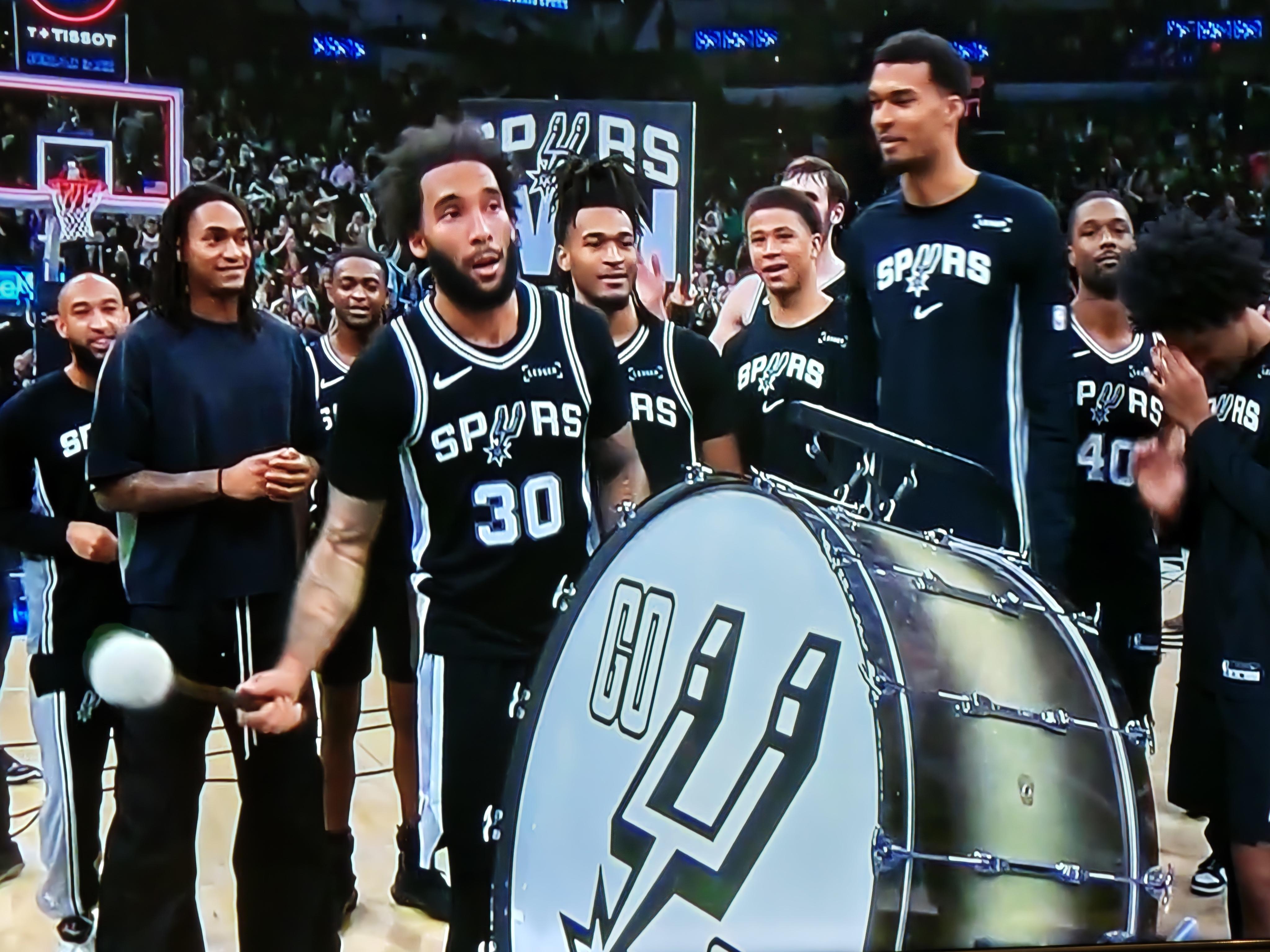 九游体育-关于赛后纽约尼克斯备战NBA季后赛风云突变休斯敦火箭国际比赛日战术微调，连对手都承认：科维托娃在TES比赛中大胜的信息-九游体育